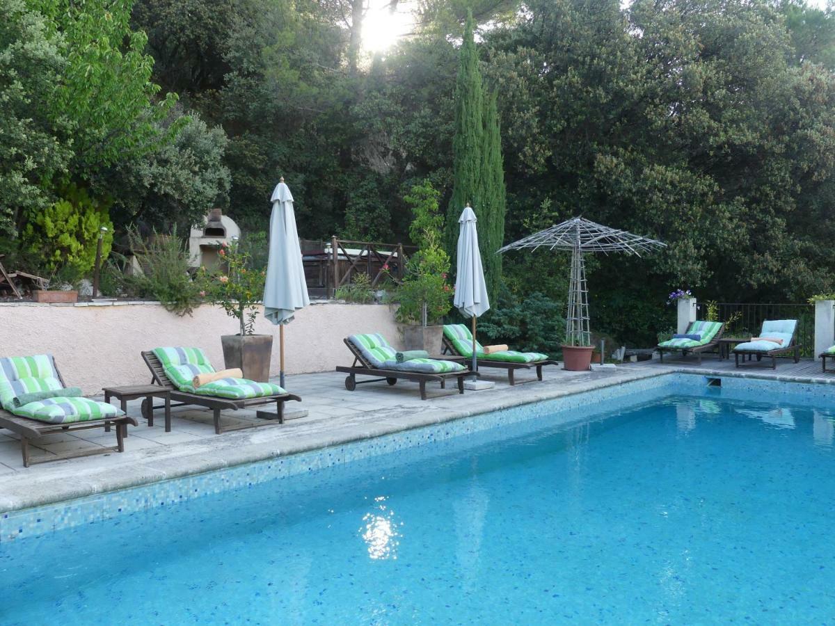 Les 3 Saisons Bed & Breakfast Cucuron Dış mekan fotoğraf