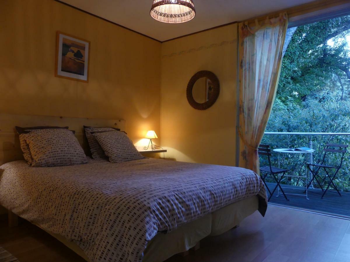 Les 3 Saisons Bed & Breakfast Cucuron Dış mekan fotoğraf